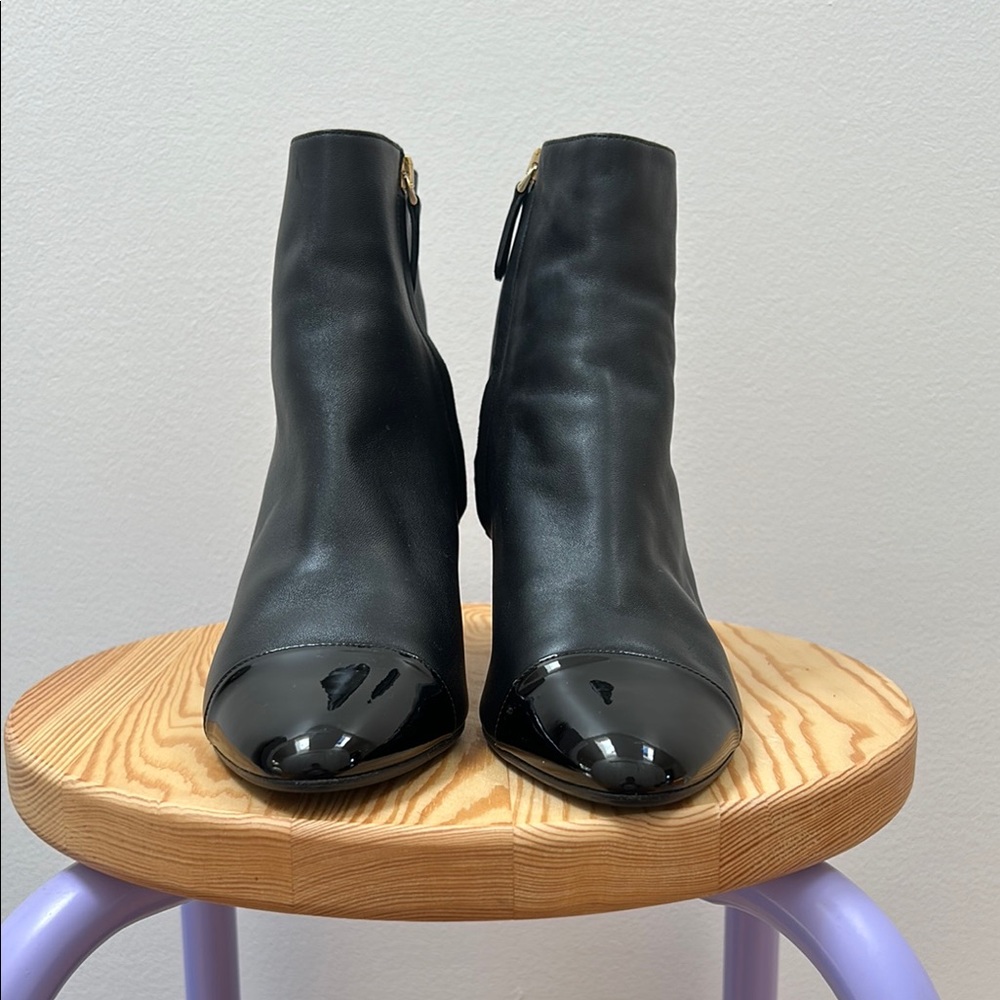 Zvelle Classica Sleek Black Leather Ankle Booties with Glossy Cap Toe